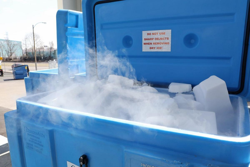 dry ice supplier